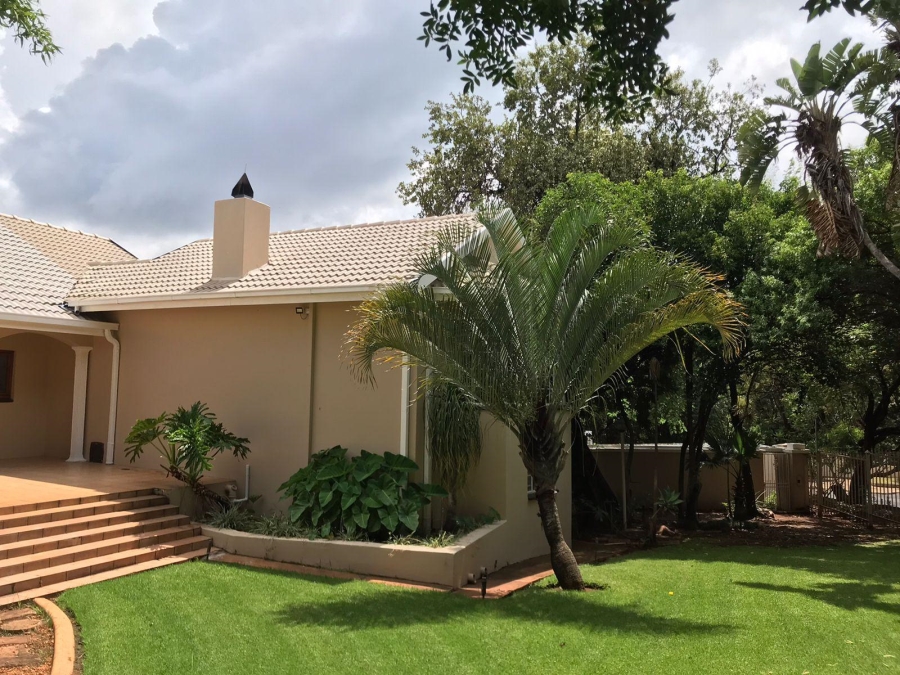 5 Bedroom Property for Sale in Protea Park North West
